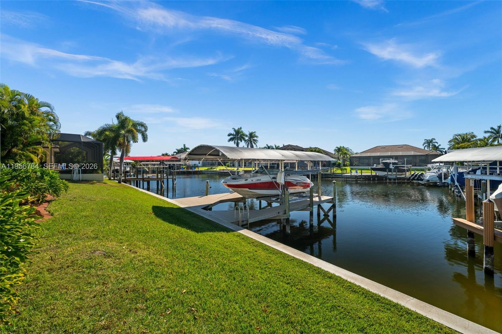 2926 SW 38th Ter, Cape Coral FL 33914 photo 4