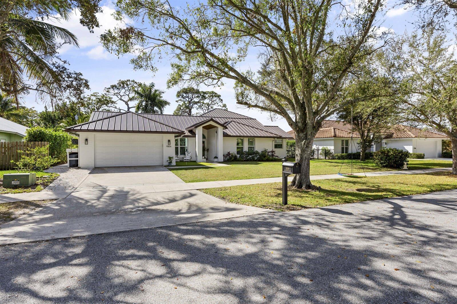 9806 SE Landing Place, Tequesta FL 33469 photo 3