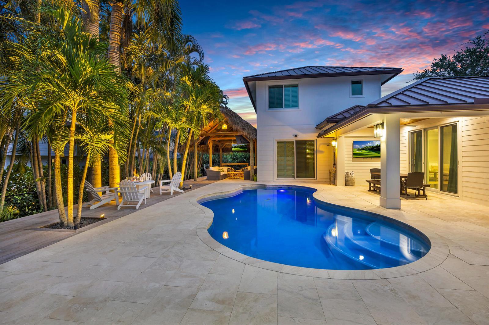 9806 SE Landing Place, Tequesta FL 33469