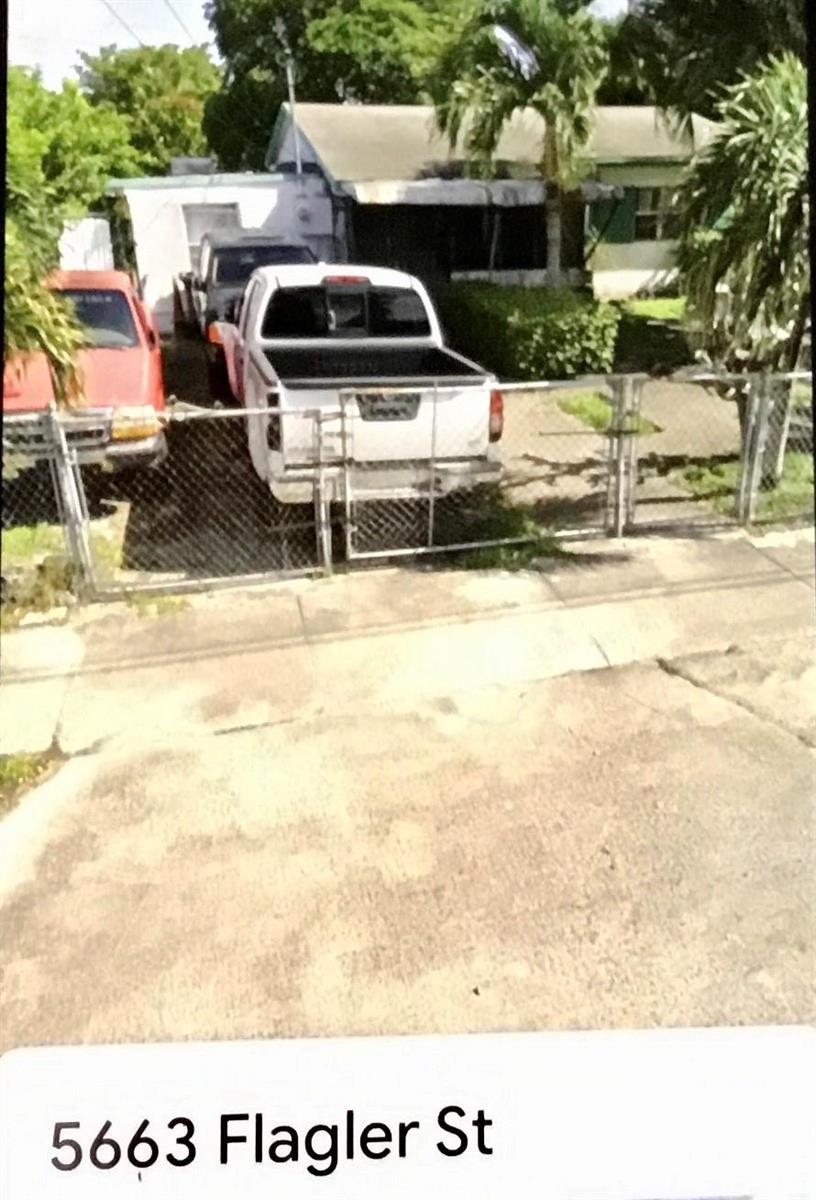 5663 Flagler Street, Hollywood FL 33023 photo 2
