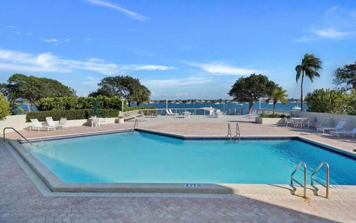 5600 N Flagler Drive # 2103, West Palm Beach FL 33407 photo 4