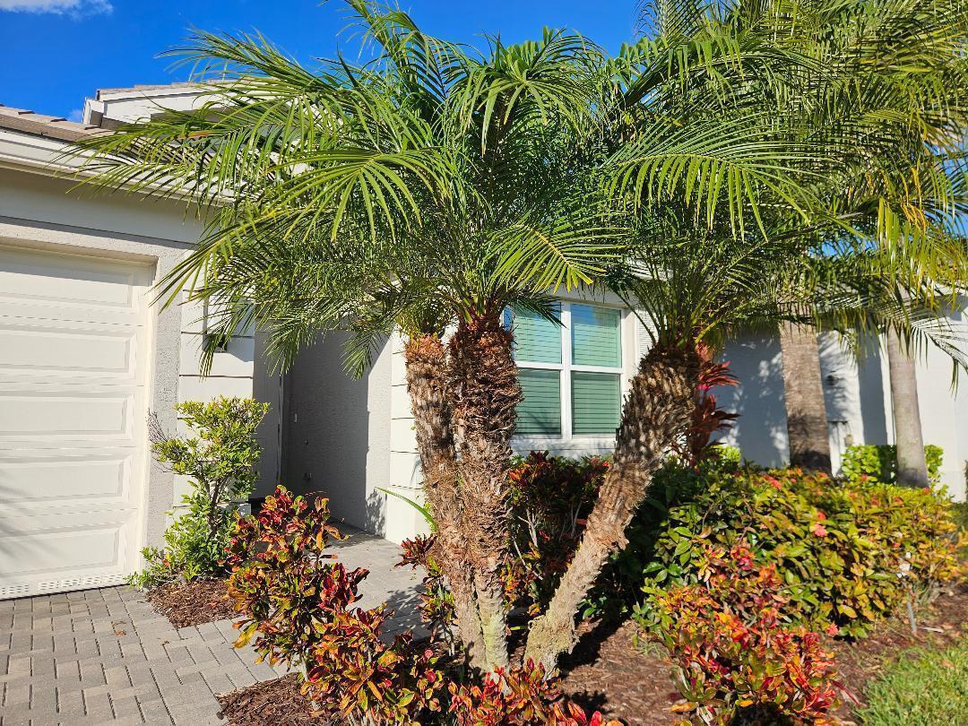 11087 SW Carriage Hill Lane, Port St. Lucie FL 34987 photo 2