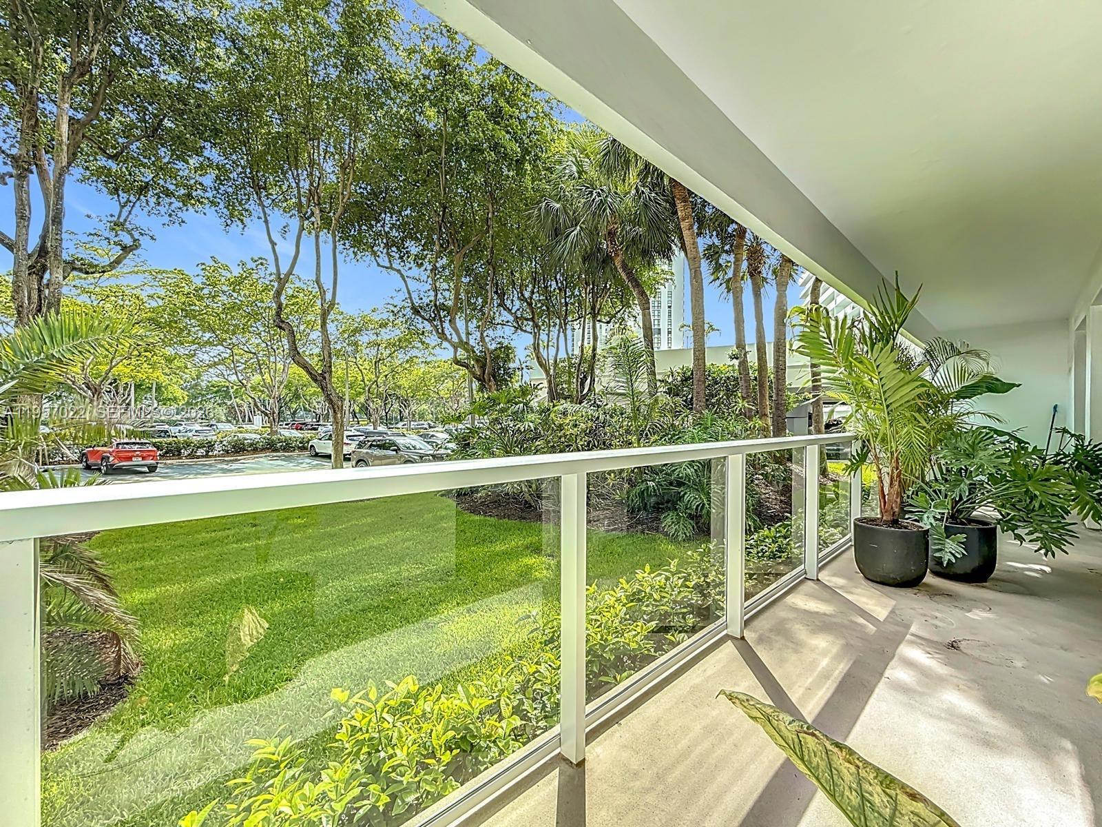 3731 N Country Club Dr # 126, Aventura FL 33180 photo 4