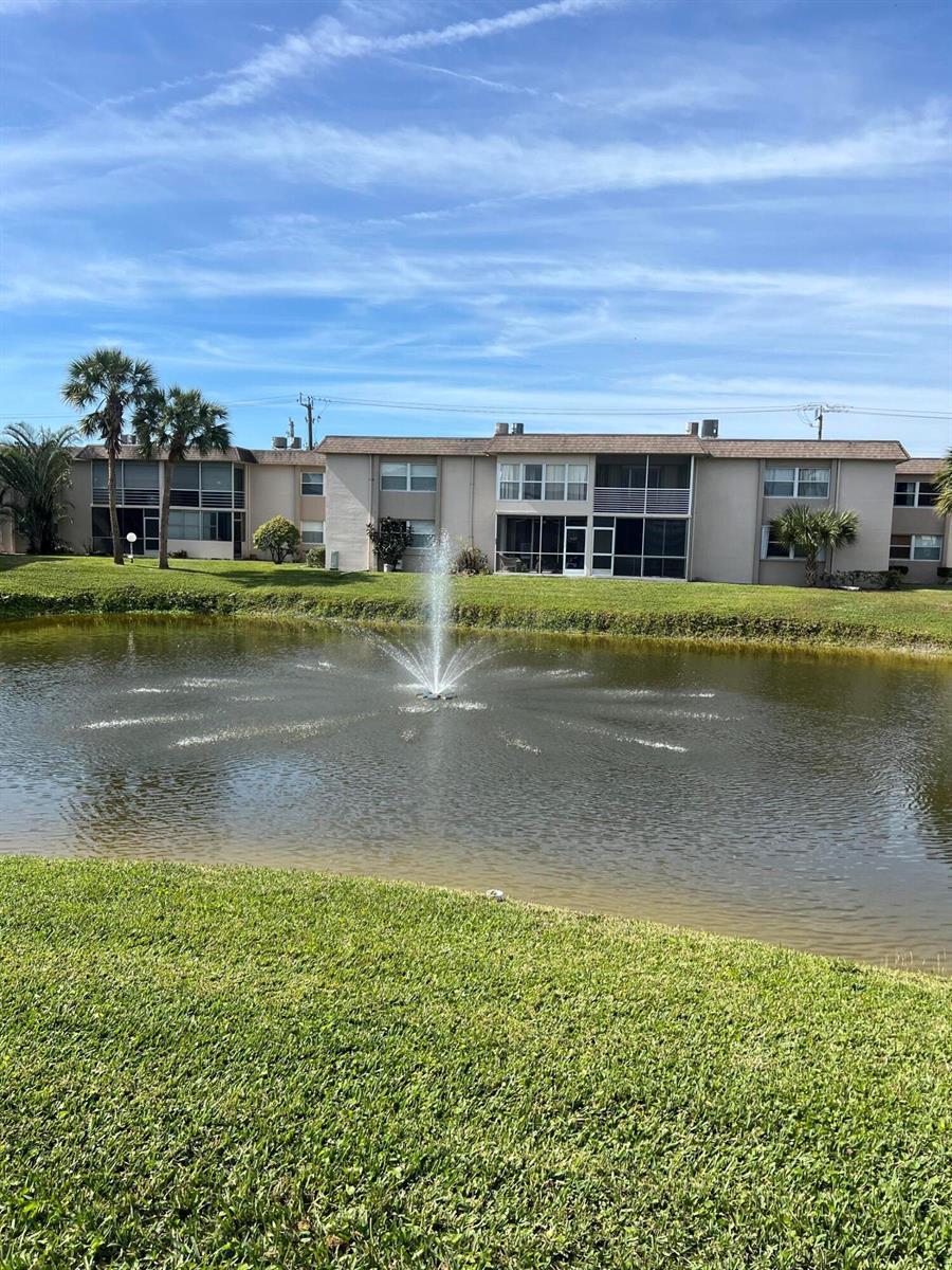 504 Davis Road # 95, Palm Springs FL 33461