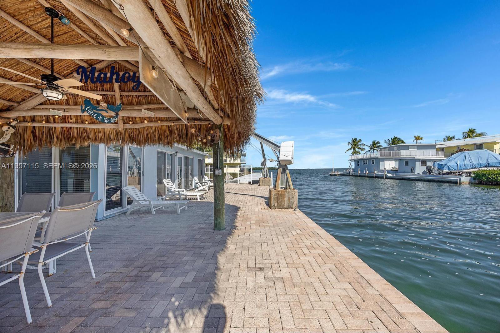 230 Jolly Roger Dr, Key Largo FL 33037 photo 2