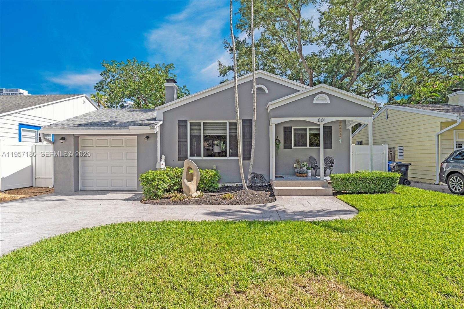 801 SE 7th St, Fort Lauderdale FL 33301 photo 2