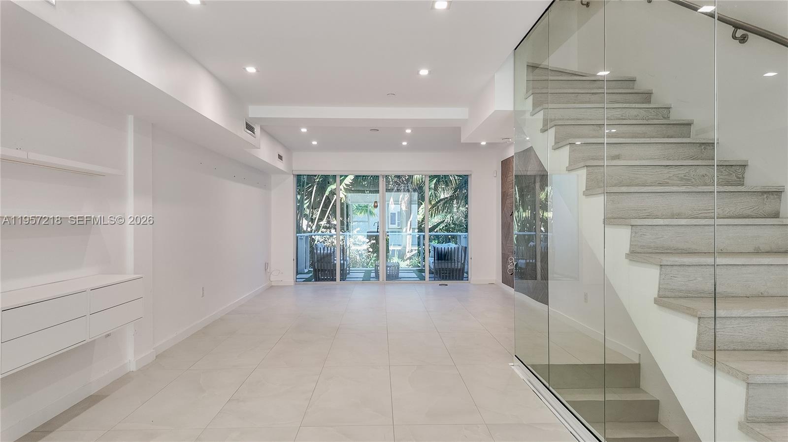 455 NE 39th St # 304, Miami FL 33137 photo 2