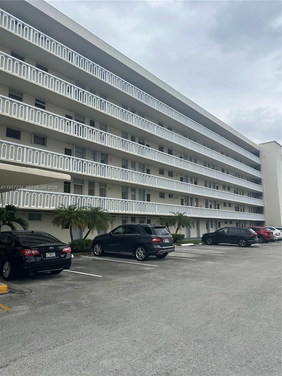 2855 Leonard Dr # H411, Aventura FL 33160 photo 2
