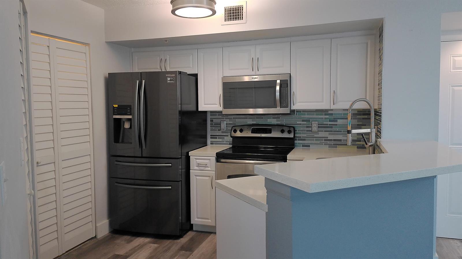 1000 Scotia Drive # 304, Hypoluxo FL 33462 photo 5