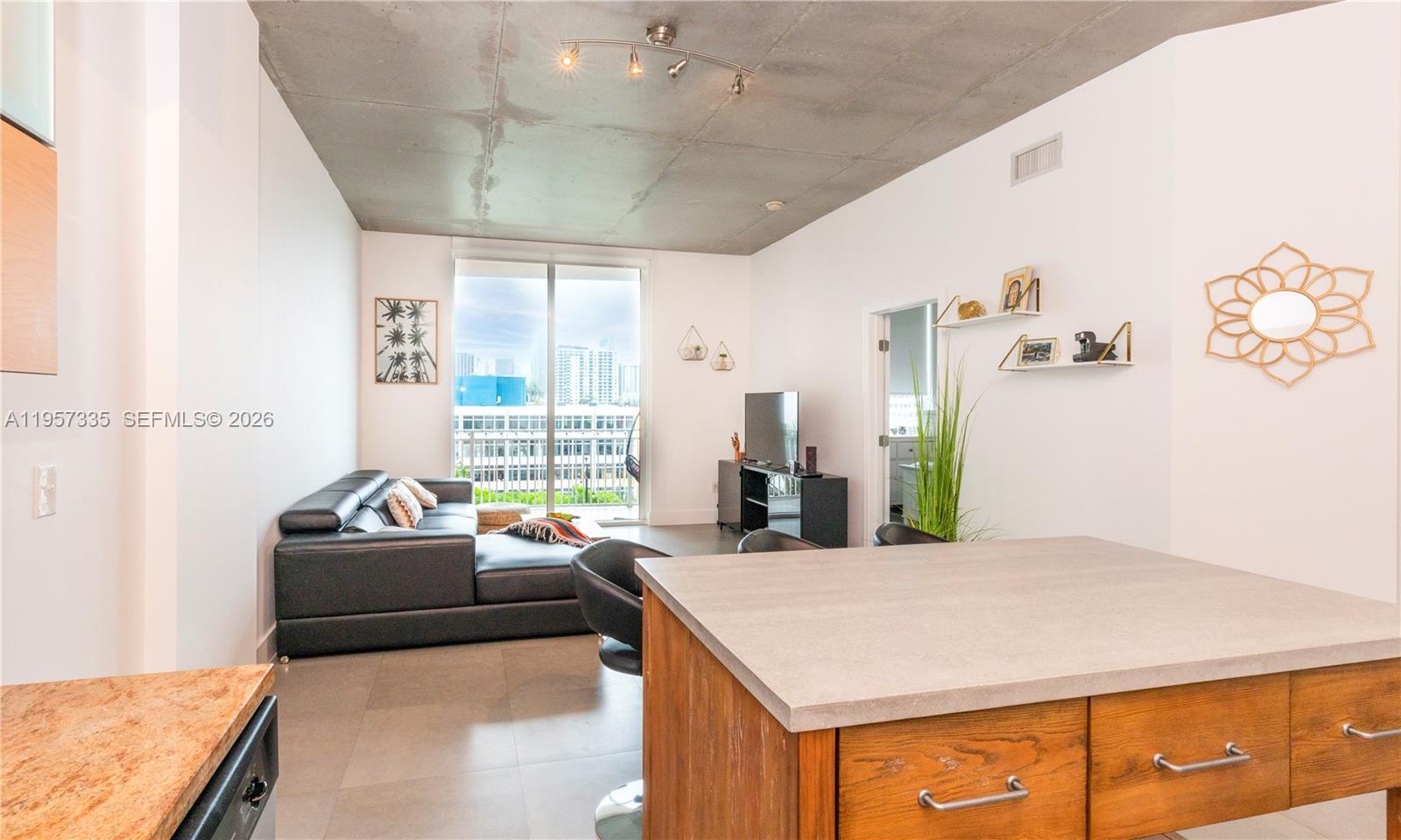 2275 Biscayne Blvd # 606, Miami FL 33137 photo 4
