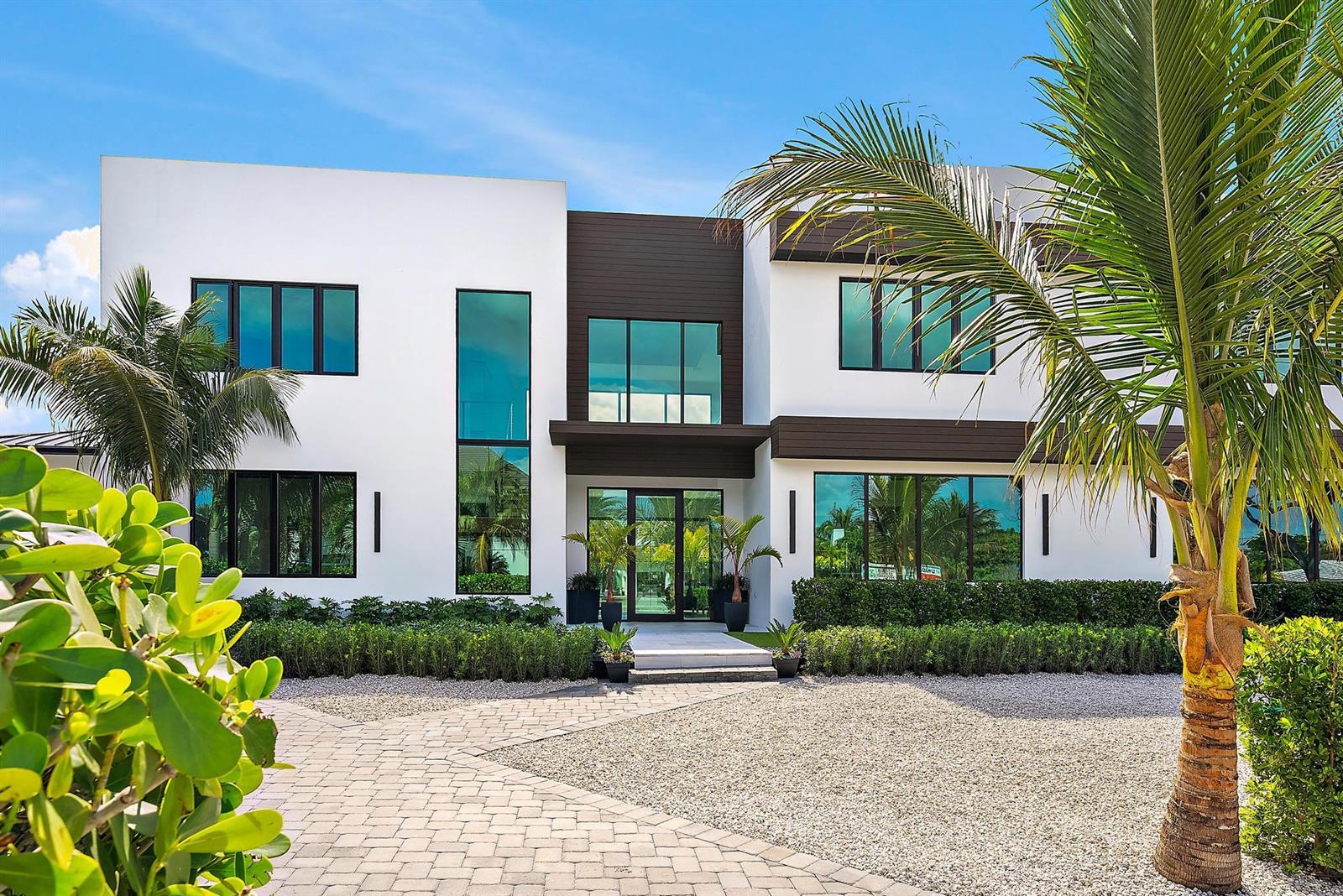 706 Lakeside Circle, North Palm Beach FL 33408 photo 3