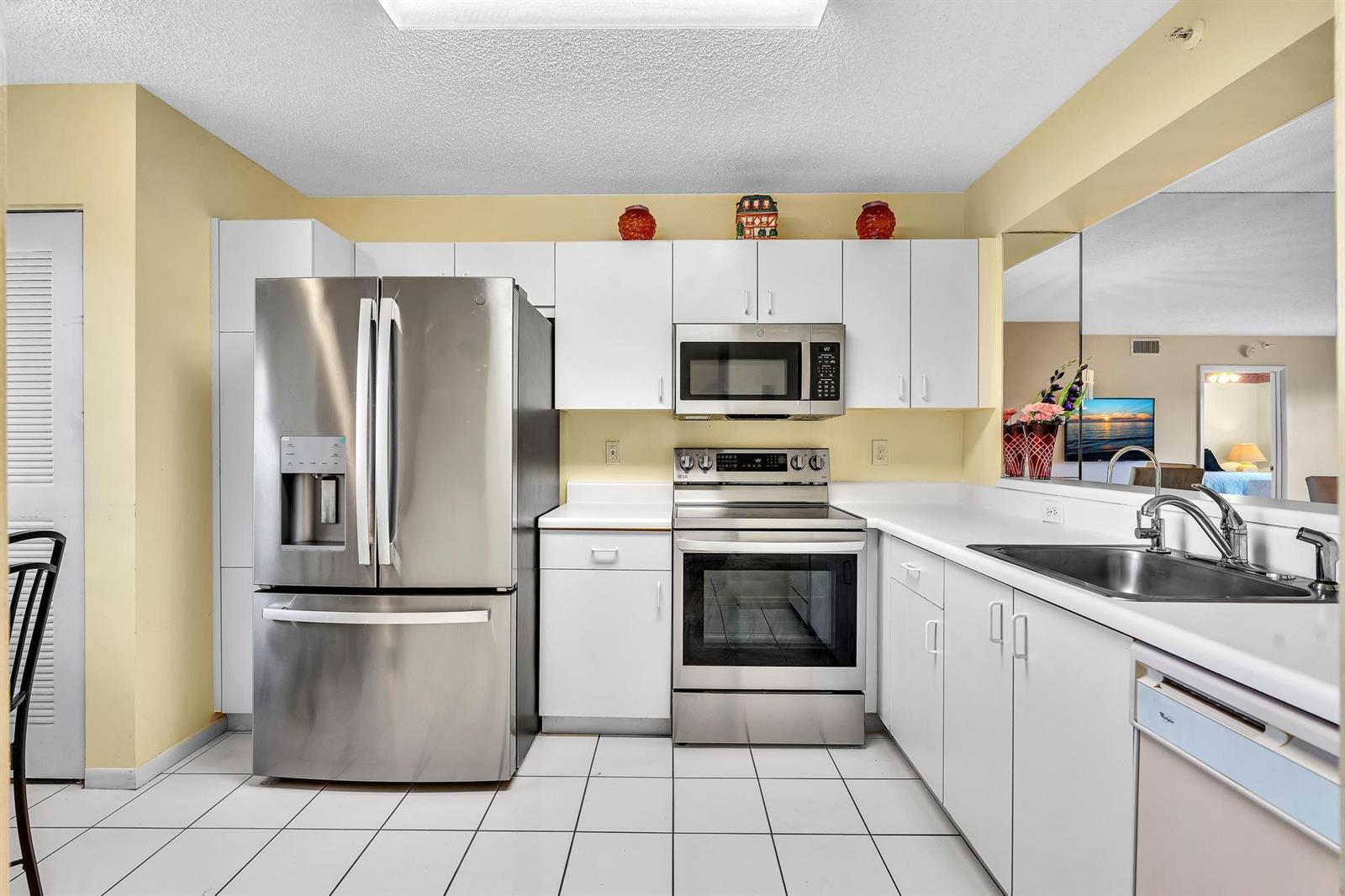 9560 Weldon Circle # J413, Tamarac FL 33321 photo 4