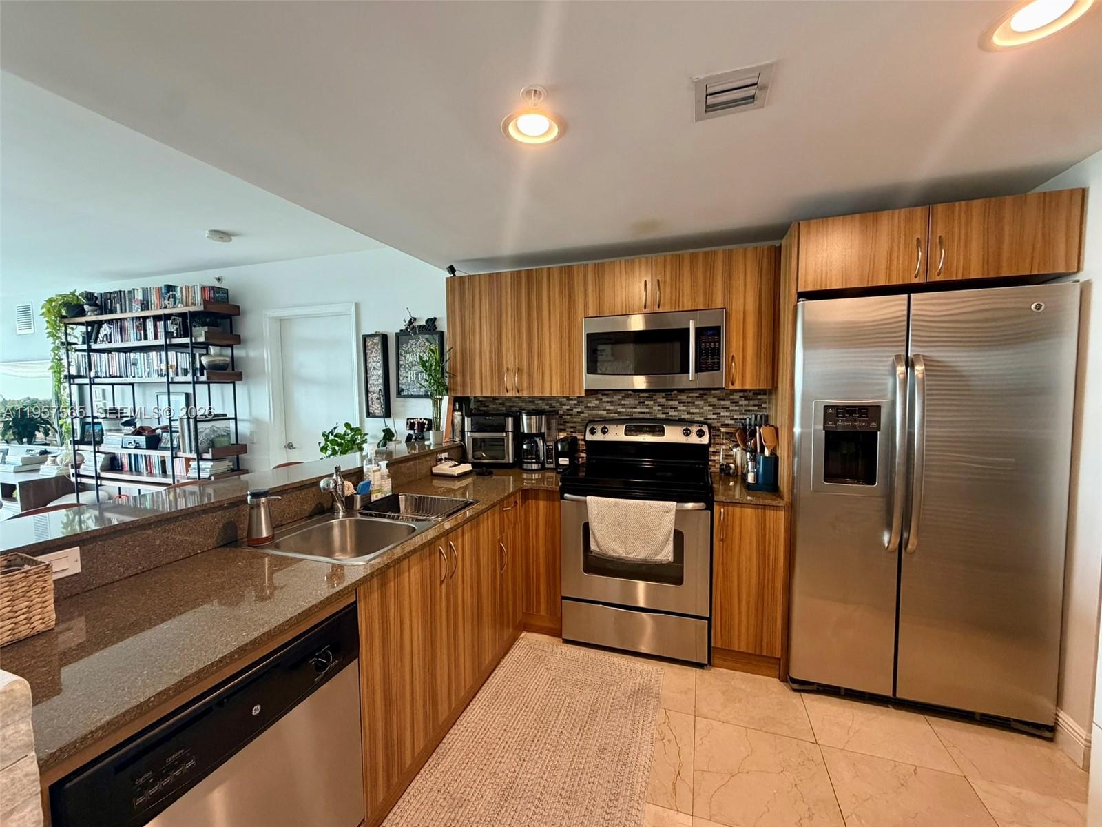 6305 Indian Creek Dr # 6B, Miami Beach FL 33141 photo 5