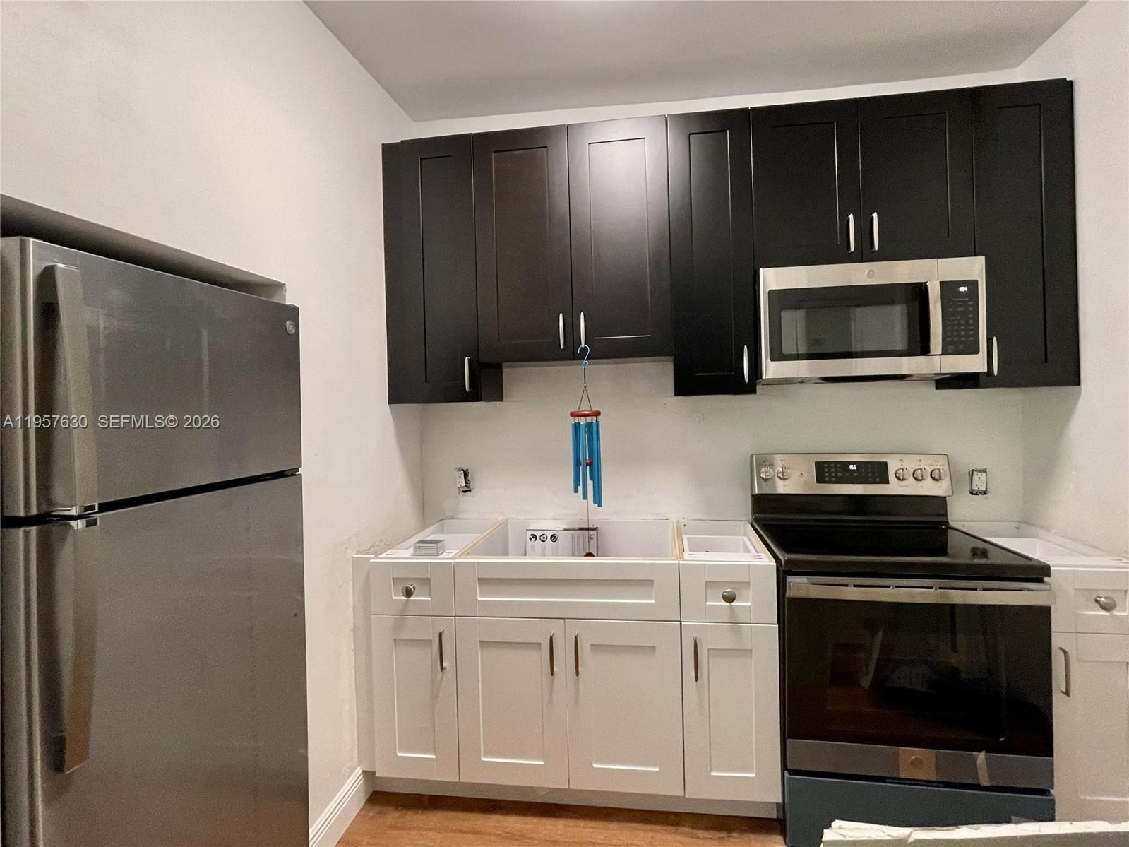 2463 Pine Tree Dr # 4, Miami Beach FL 33140 photo 5