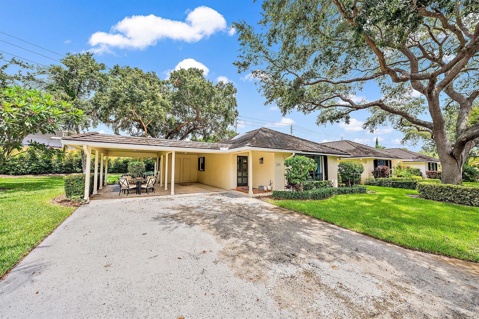 11325 Twelve Oaks Way, North Palm Beach FL 33408