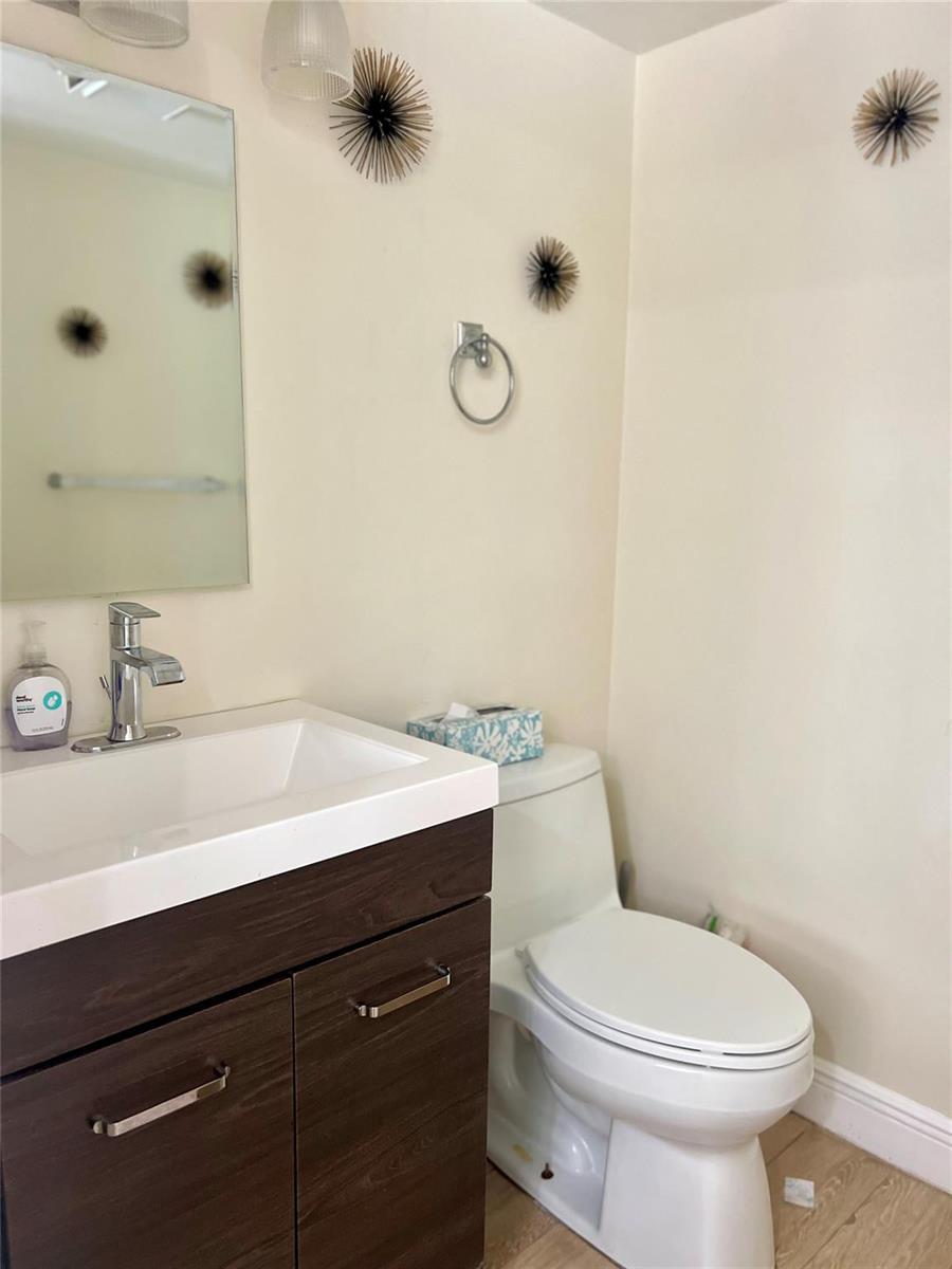 4104 N 49th Avenue, Hollywood FL 33021 photo 5