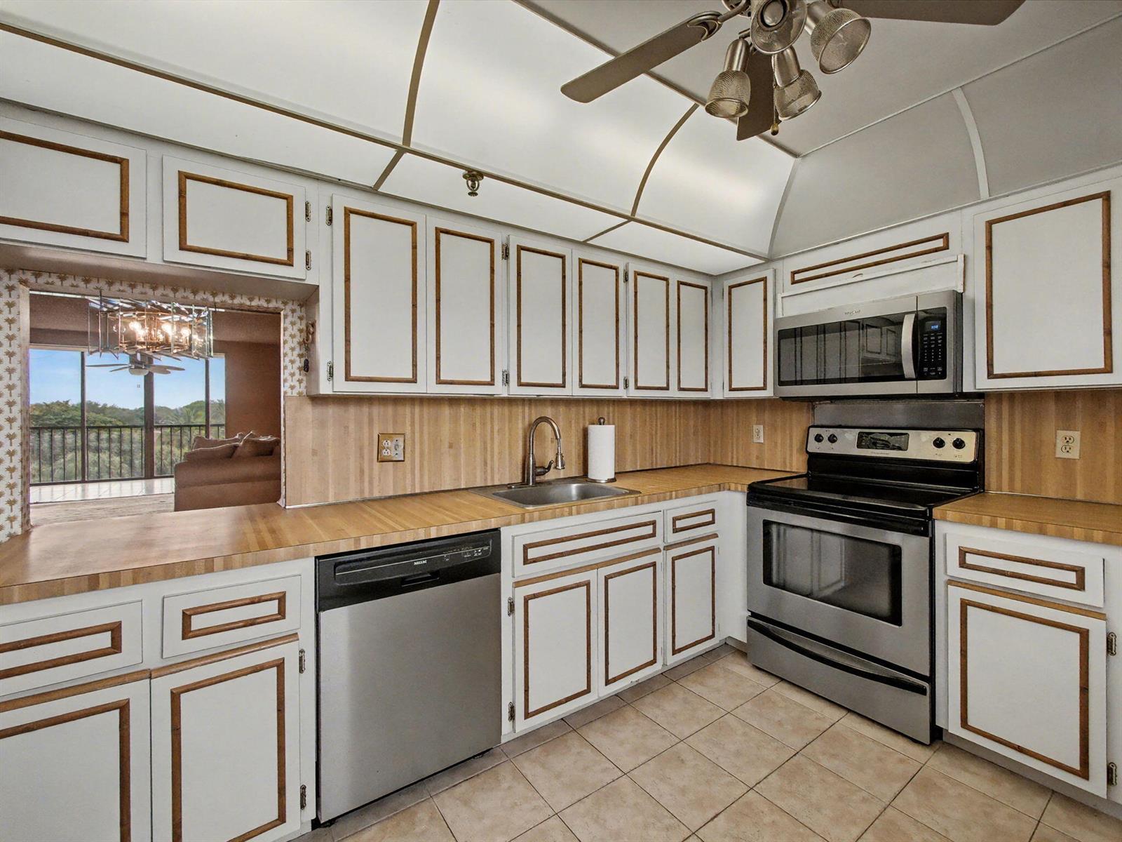 198 NW 67th Street # 505, Boca Raton FL 33487 photo 4