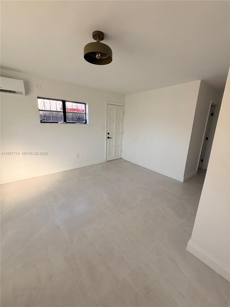 525 SW 22 AVE # B, Miami FL 33135 photo 5