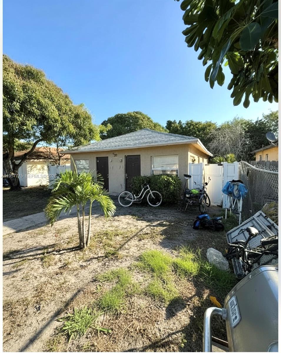 338 SW 1st Ter, Deerfield Beach FL 33441 photo 3