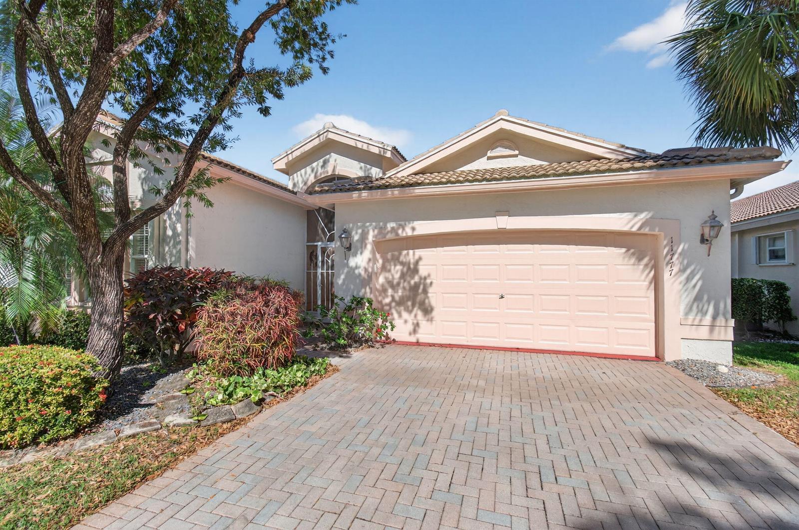 11777 Castellon Court, Boynton Beach FL 33437 photo 4