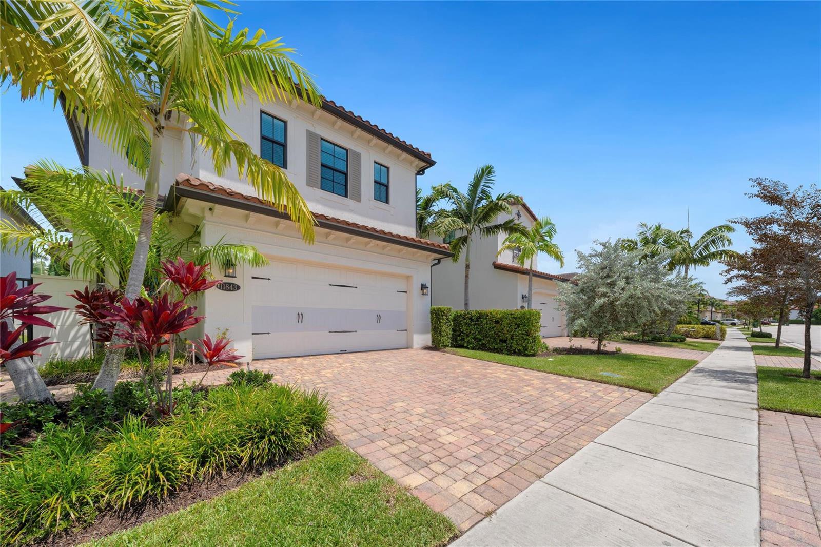 11843 SW 13th Court, Pembroke Pines FL 33025