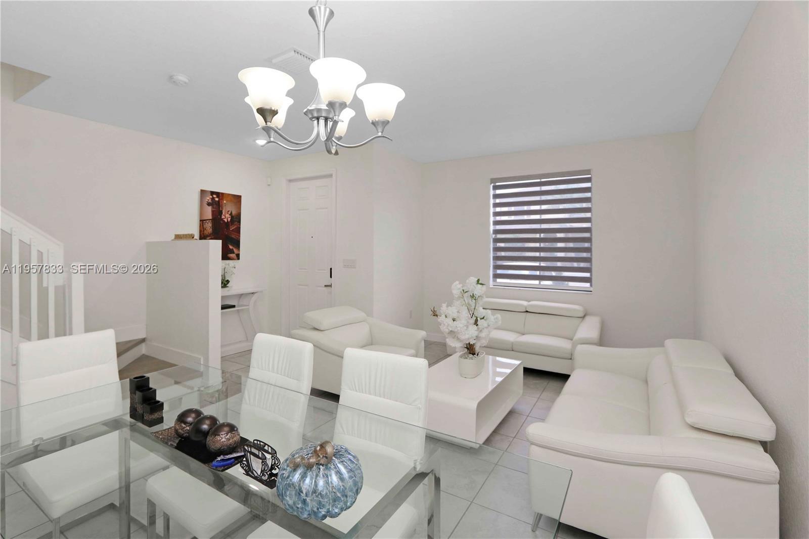 10628 W 33rd Way, Hialeah FL 33018 photo 2