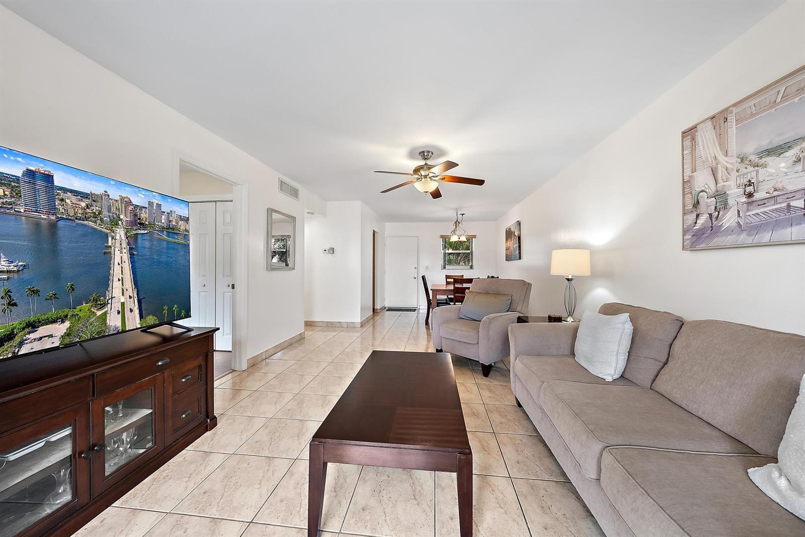 701 Lori Drive # 206, Palm Springs FL 33461 photo 2