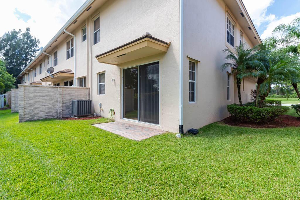 356 SE Bloxham Way, Stuart FL 34997 photo 5