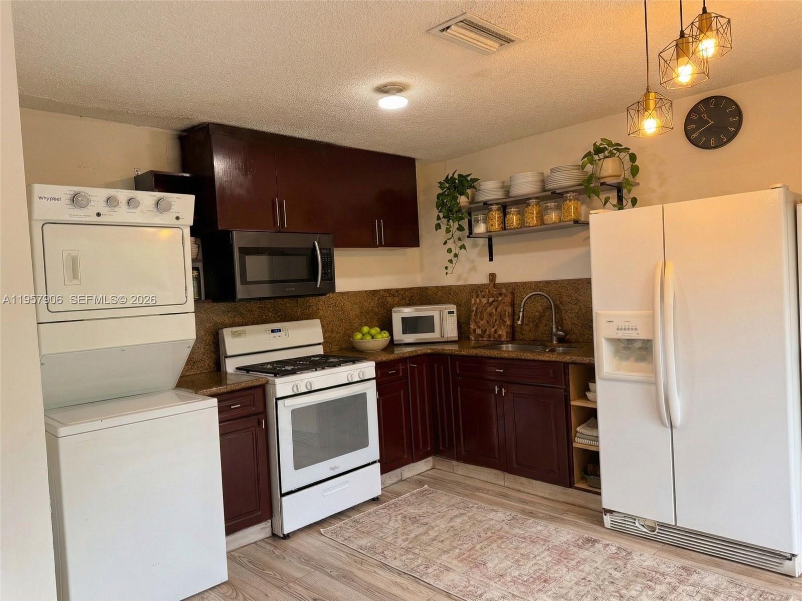 2671 NW 87th Ln, Sunrise FL 33322 photo 3