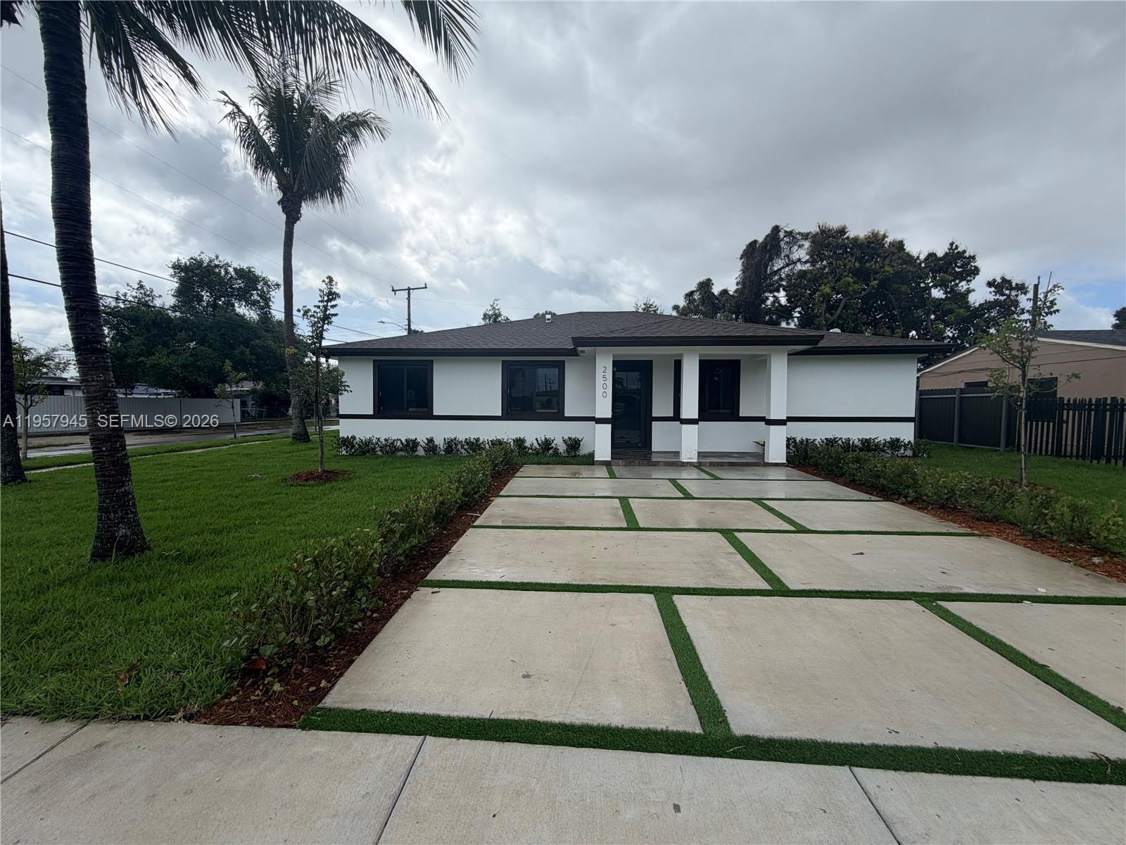 Miami Gardens, FL 33054