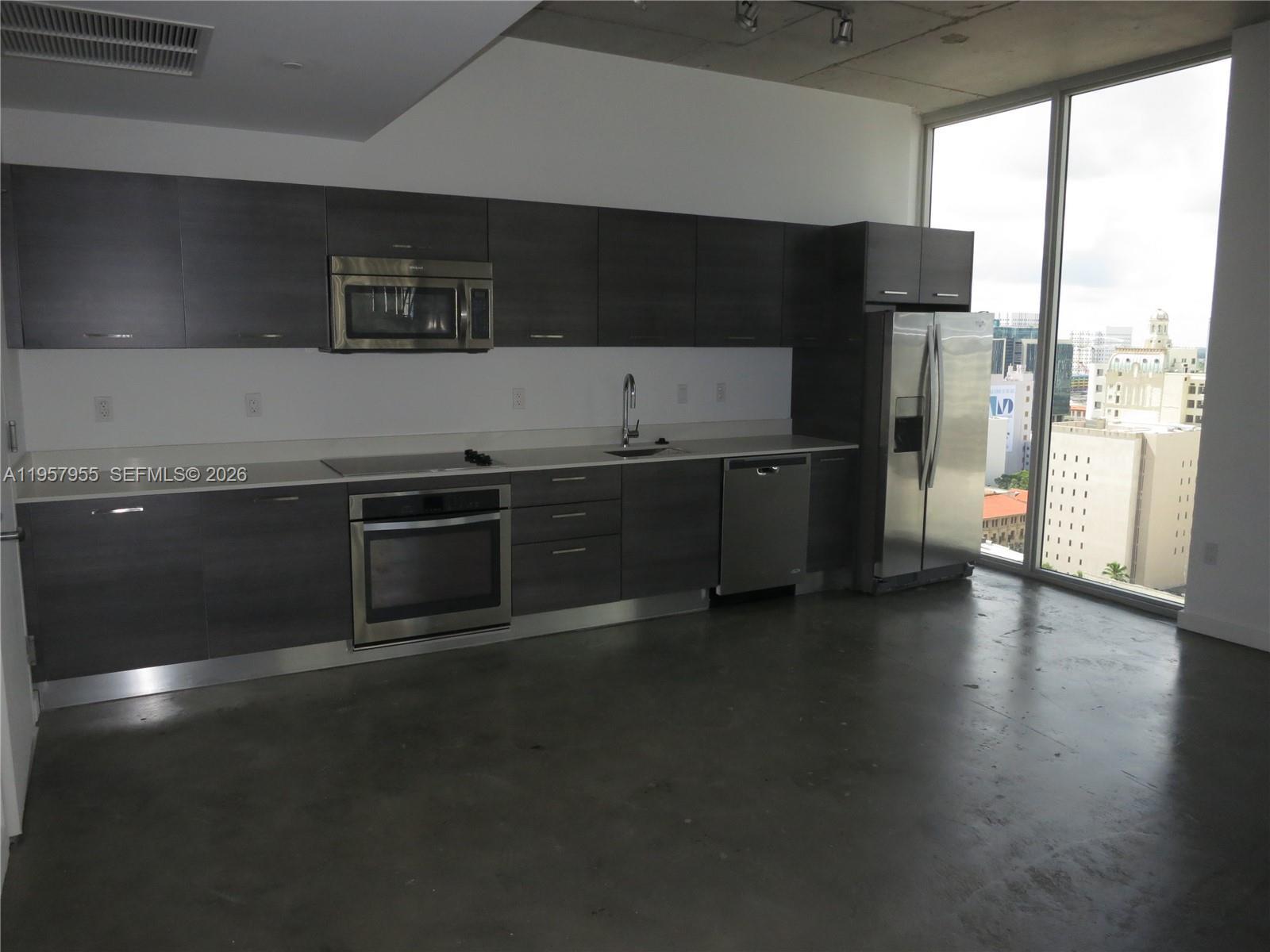 151 SE 1 St # 1902, Miami FL 33131 photo 3