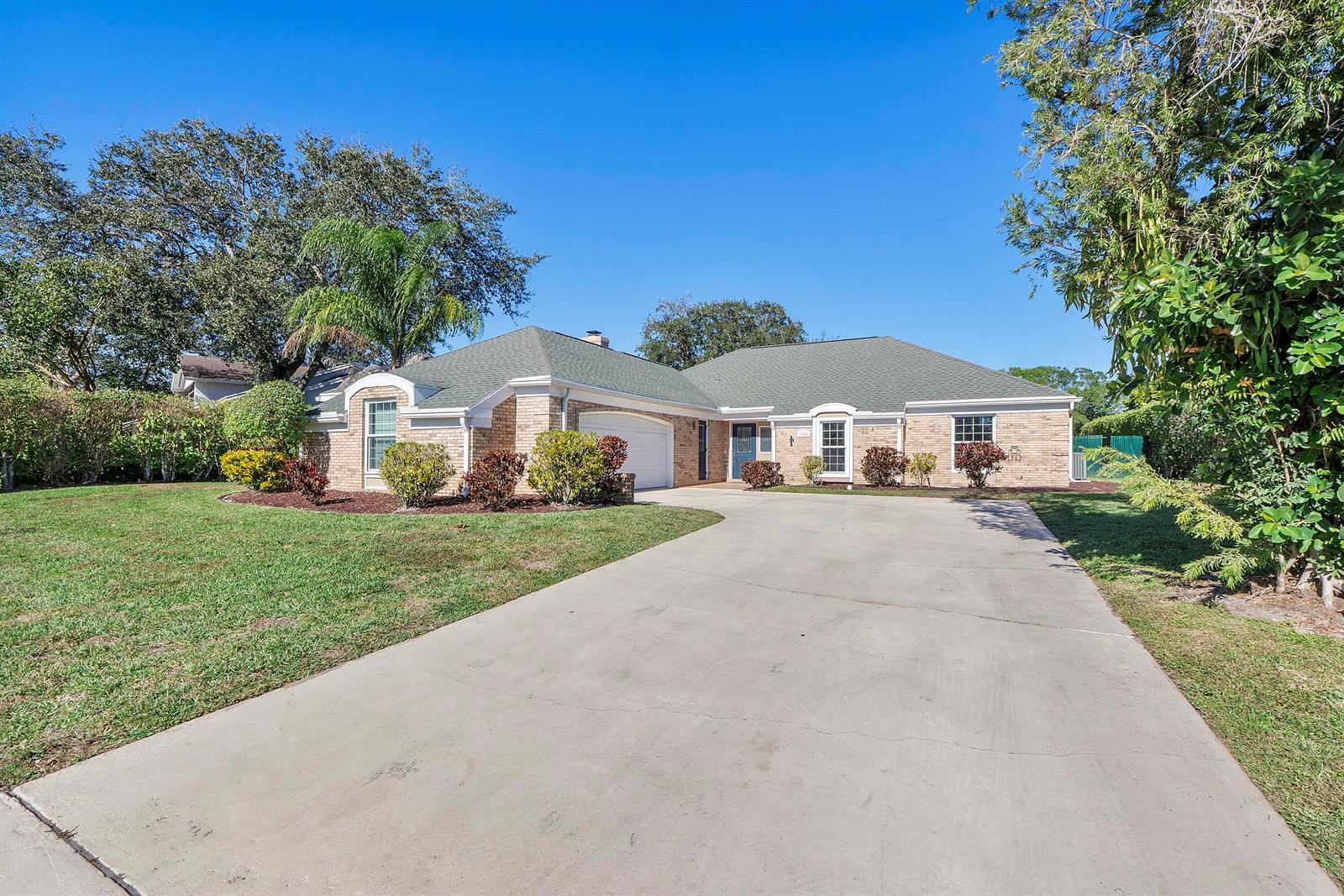 1384 Northampton Terrace, Wellington FL 33414 photo 2