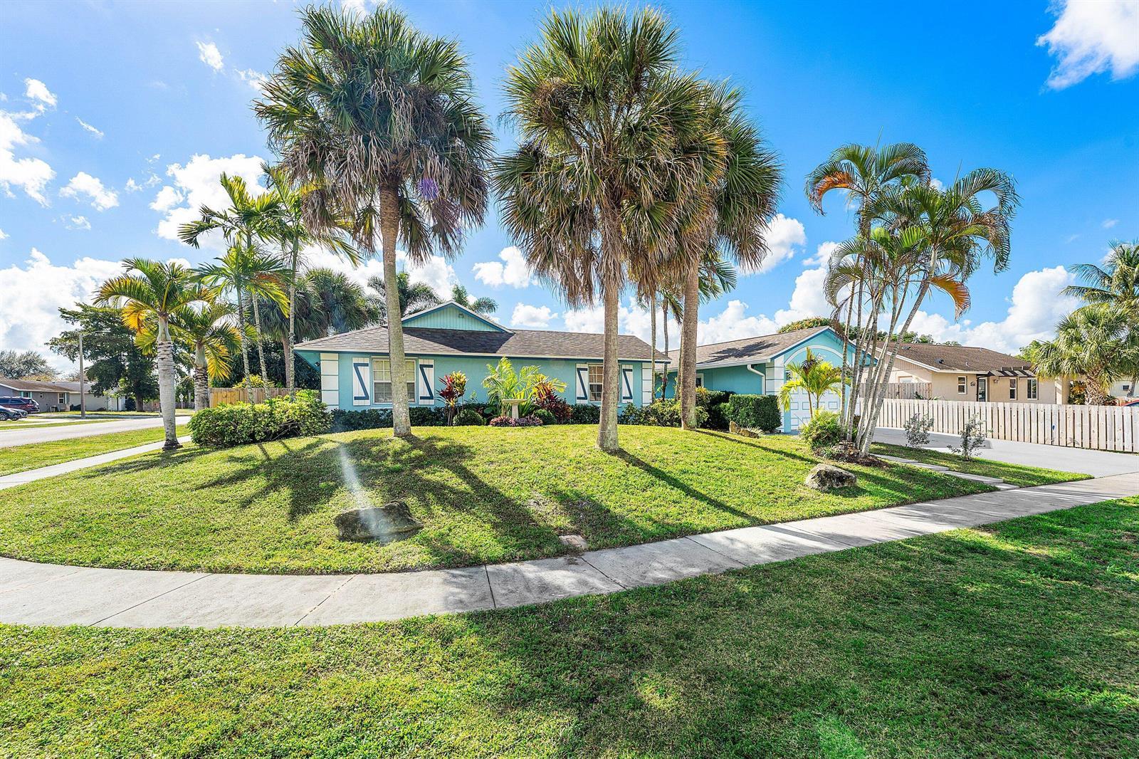 10290 Carmen Lane, Royal Palm Beach FL 33411 photo 2