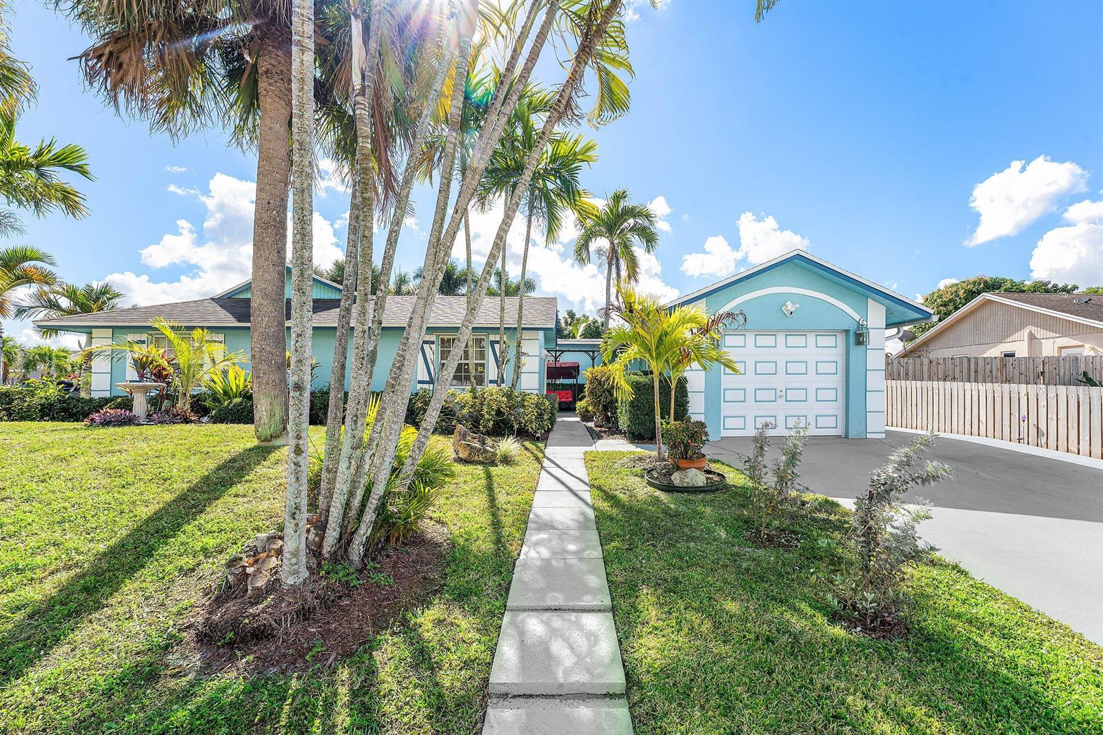 10290 Carmen Lane, Royal Palm Beach FL 33411