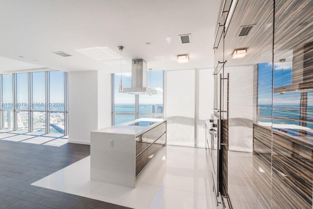 1100 Biscayne Blvd # 5401, Miami FL 33132 photo 3