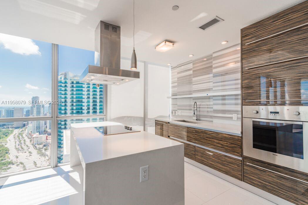 1100 Biscayne Blvd # 5401, Miami FL 33132 photo 4