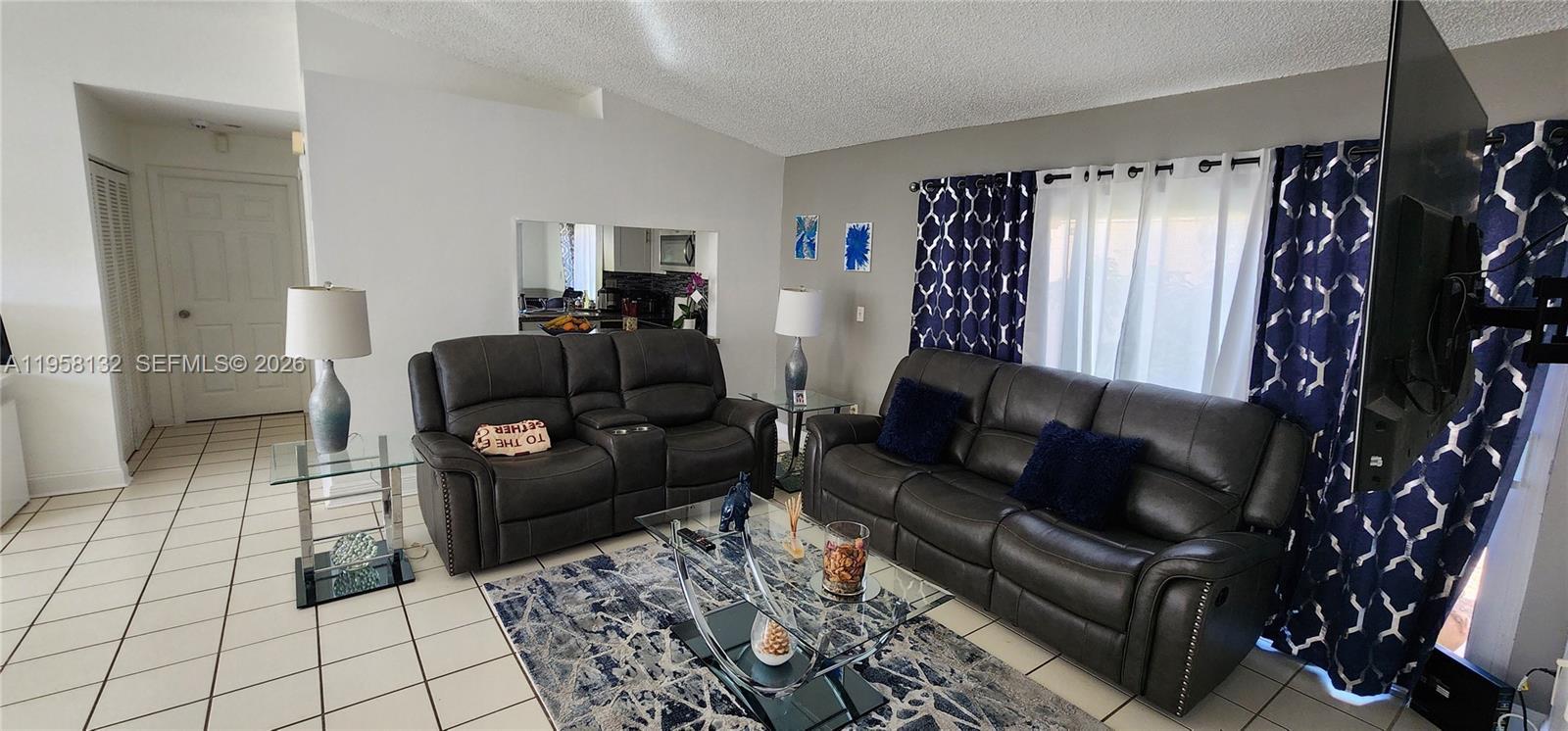 9829 SW 221st St, Cutler Bay FL 33190 photo 5