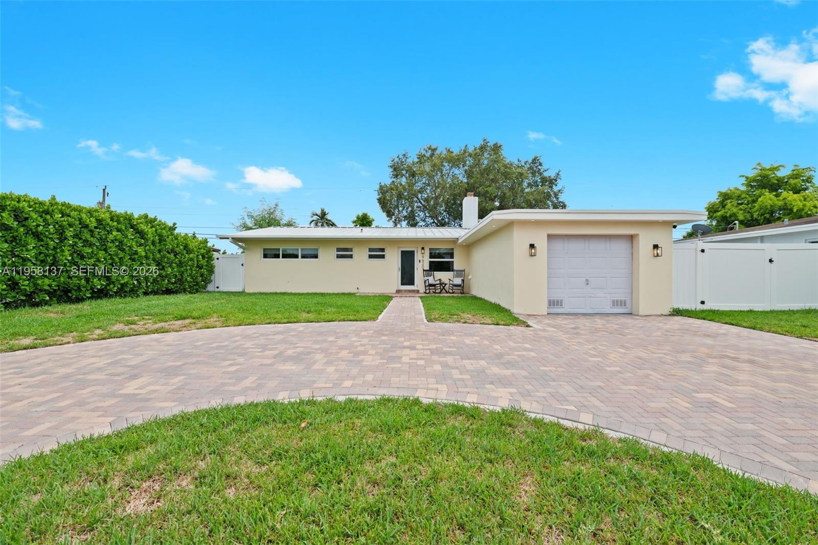 9620 Jamaica Dr, Cutler Bay FL 33189