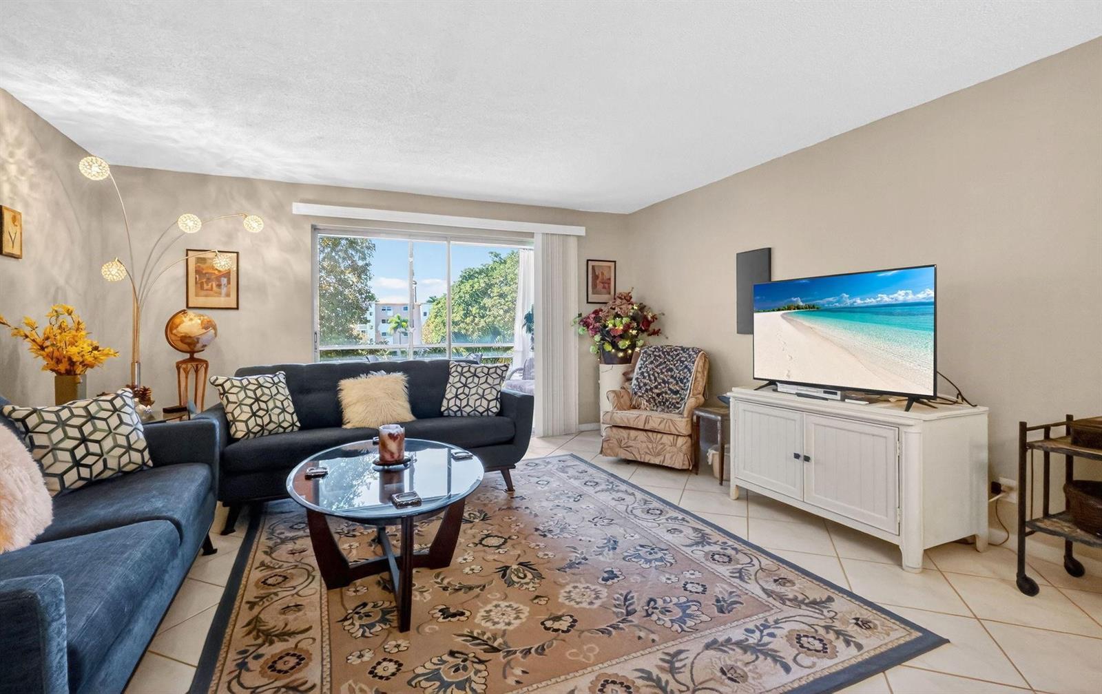 330 NE 26th Avenue # 318, Boynton Beach FL 33435 photo 2