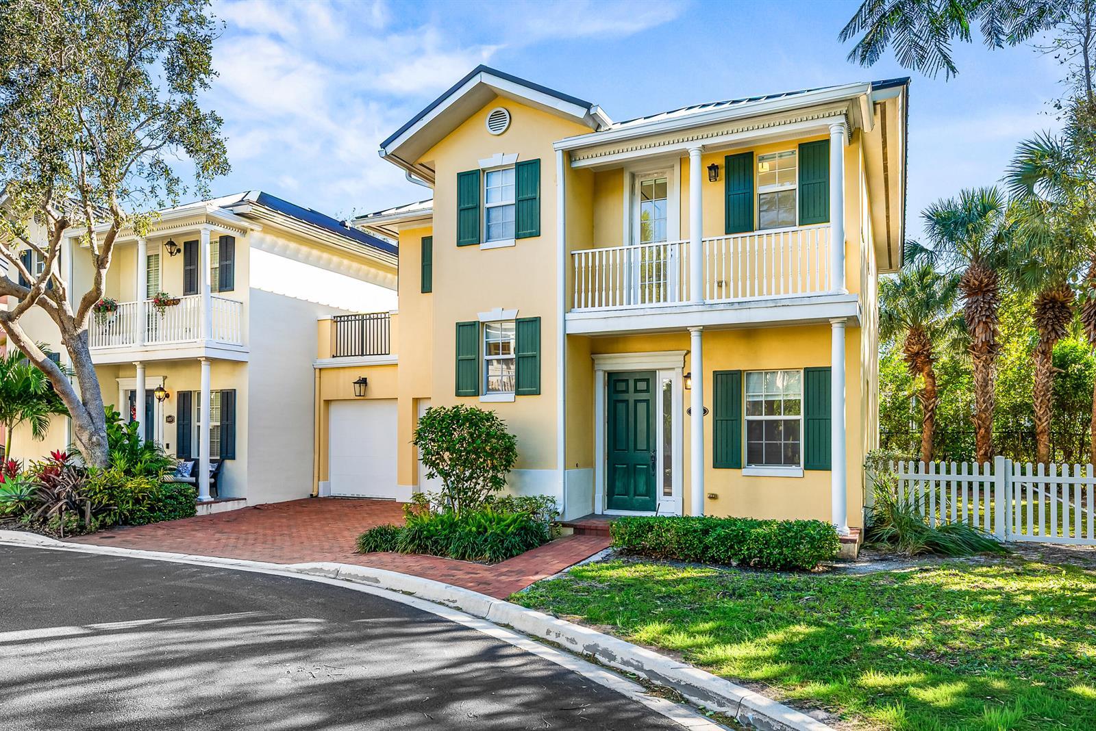 1063 E Heritage Club Circle, Delray Beach FL 33483 photo 2
