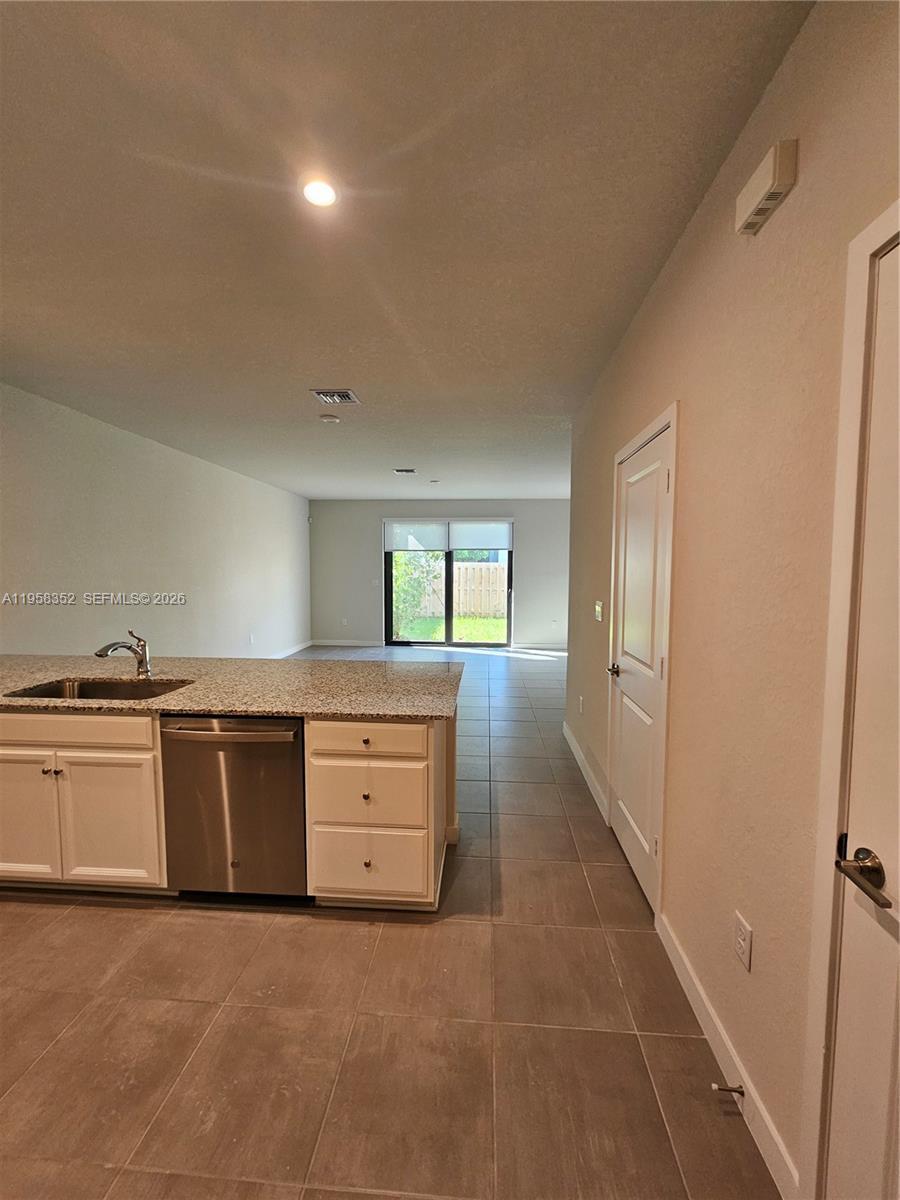 10824 SW 232nd Ter, Homestead FL 33032 photo 5