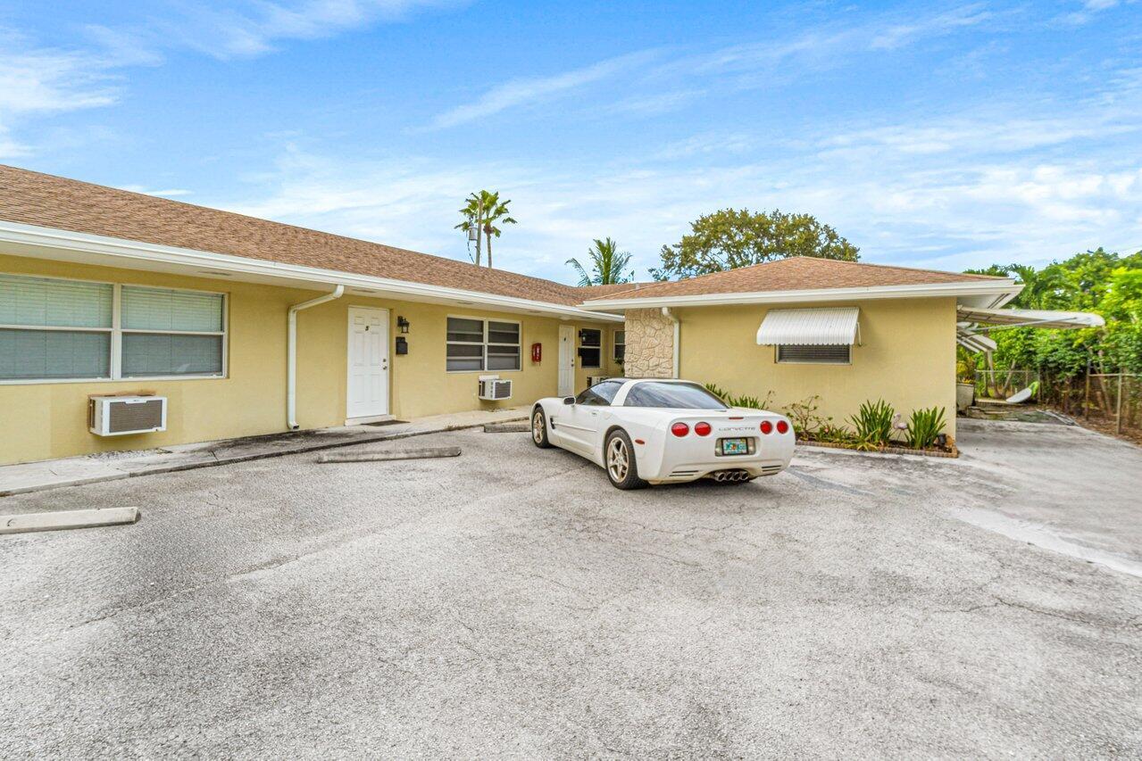 751 Hummingbird Way # 6, North Palm Beach FL 33408 photo 2