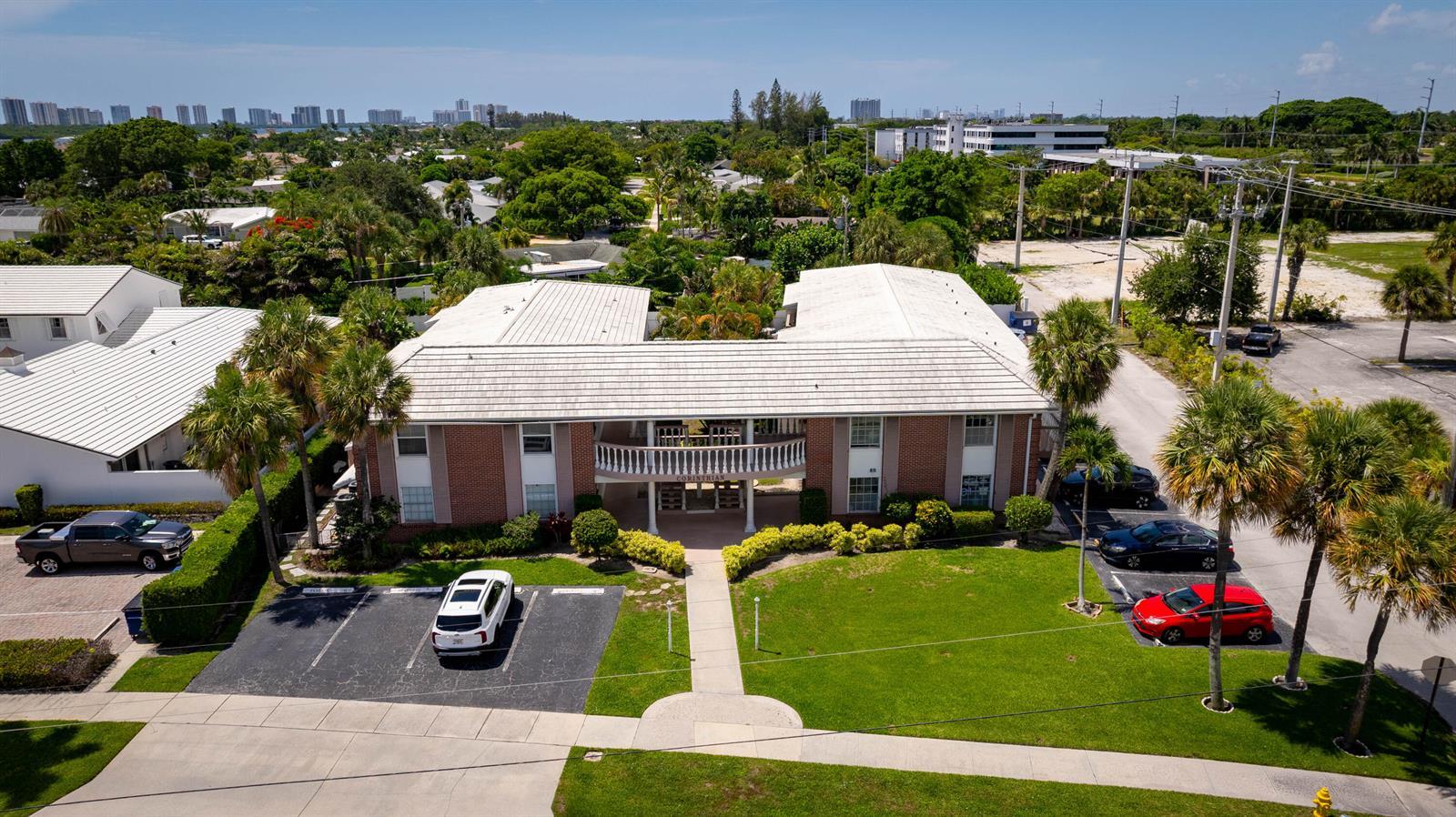 148 Yacht Club Drive # 10, North Palm Beach FL 33408 photo 2