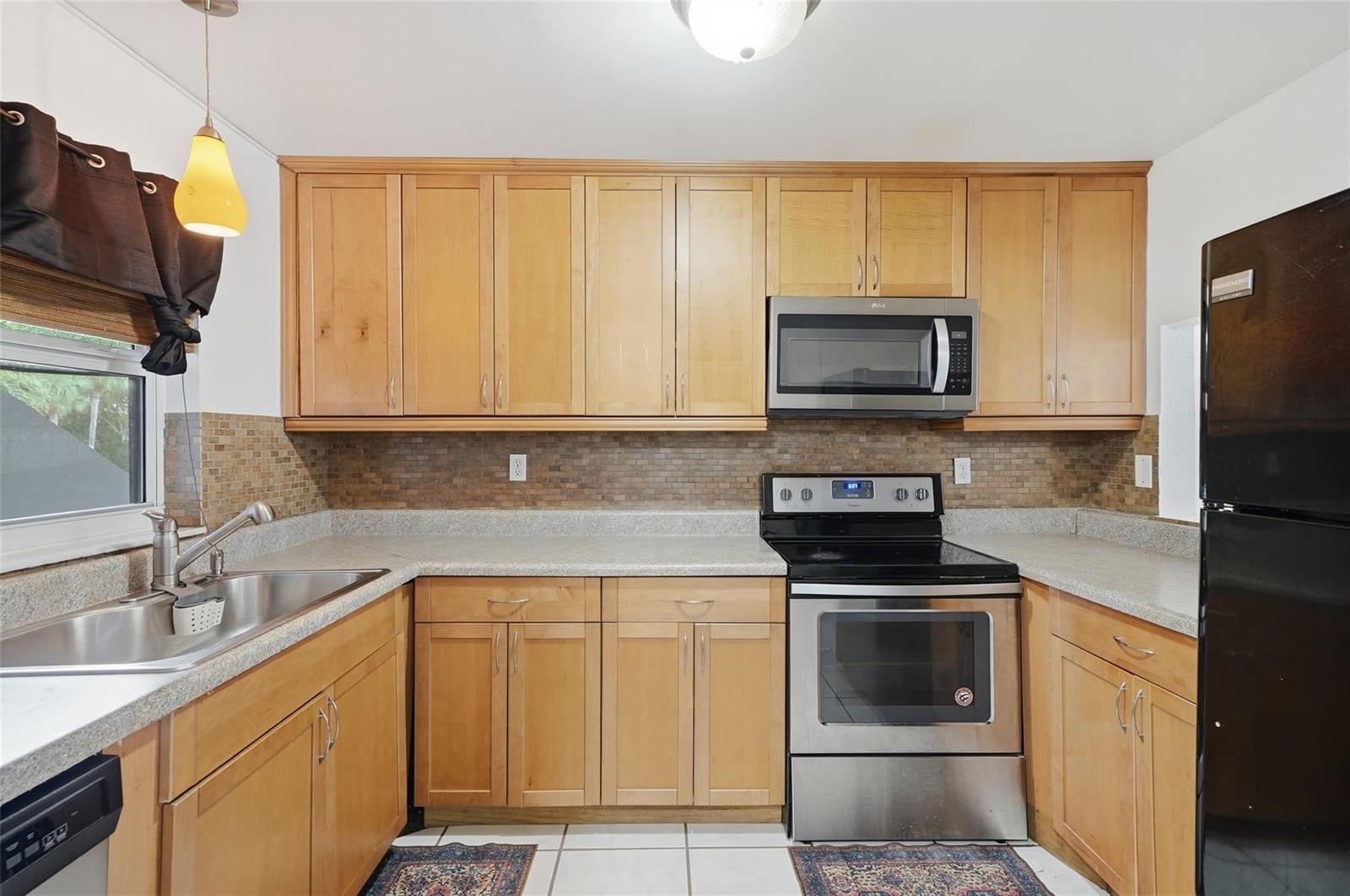 9451 Evergreen Place # 203, Davie FL 33324 photo 4