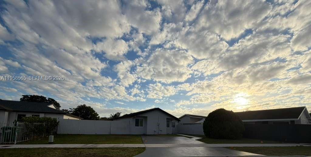 19707 SW 123rd Ct, Miami FL 33177 photo 2