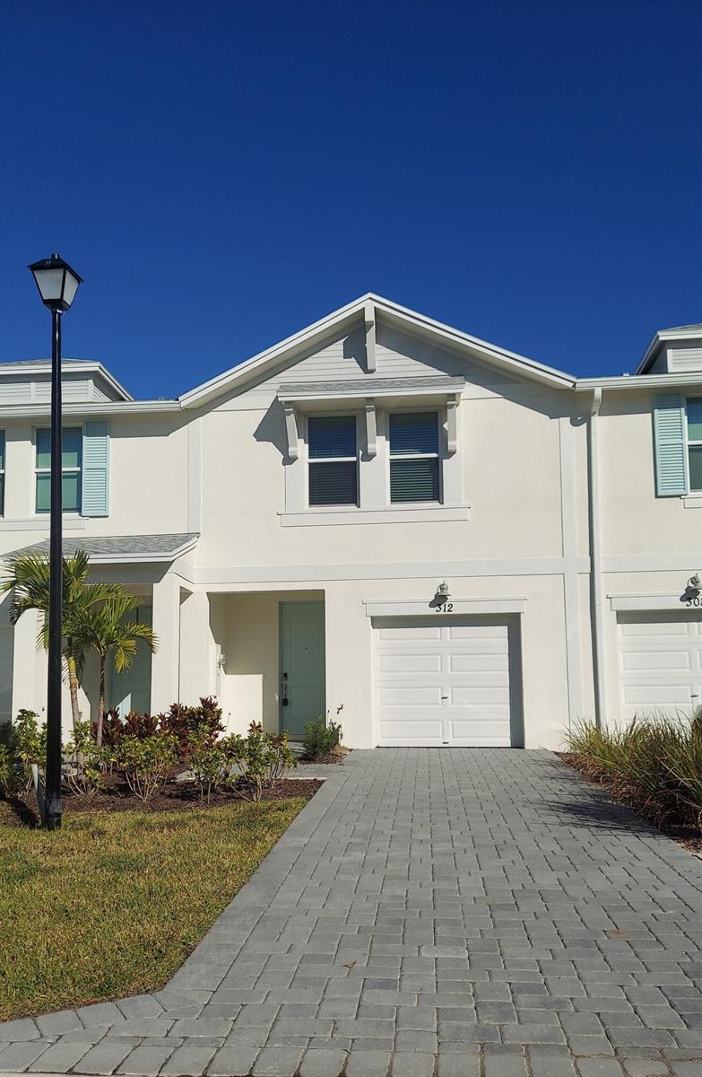 312 Salisbury Circle, Fort Pierce FL 34982 photo 2