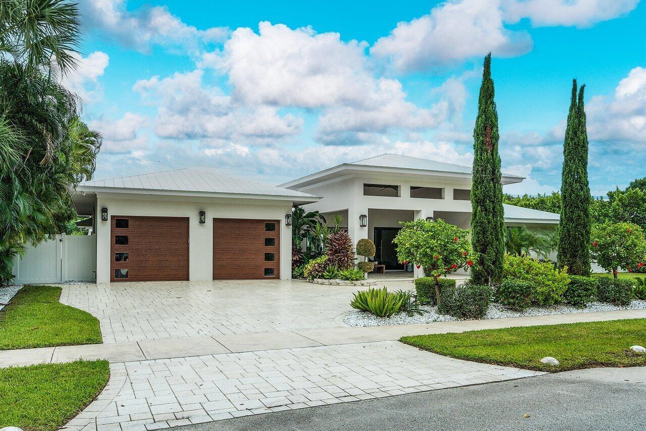 1117 Lake Drive, Delray Beach FL 33444 photo 2