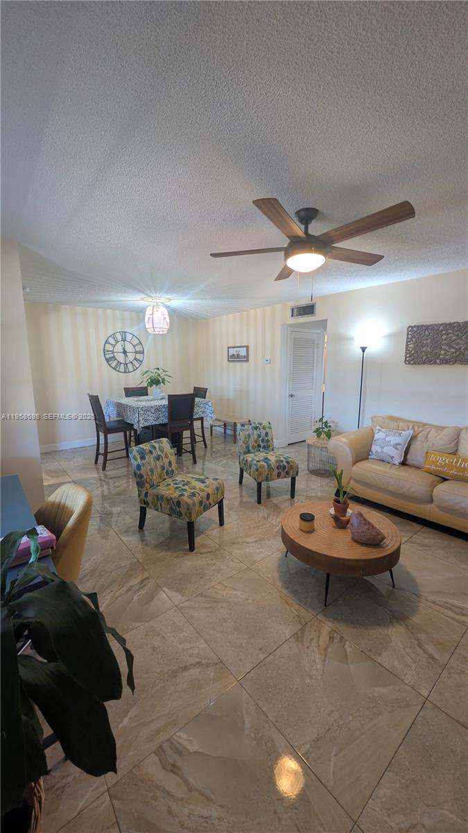 5300 Washington St # T324, Hollywood FL 33021 photo 2