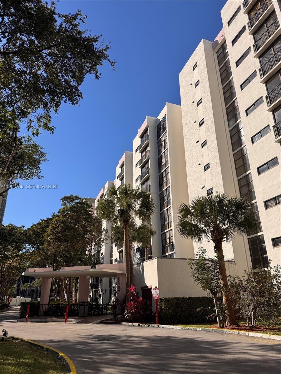 16919 N Bay Rd # 117, Sunny Isles Beach FL 33160