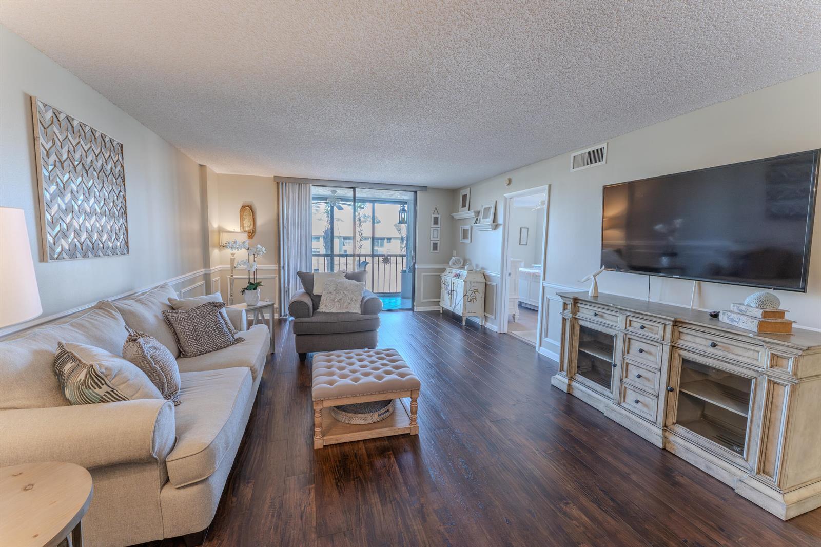 4725 Lucerne Lakes Boulevard E # 203, Lake Worth FL 33467